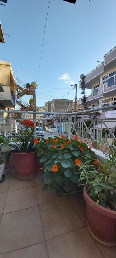 Honey Apartment Near Port Of Saranda Екстериор снимка